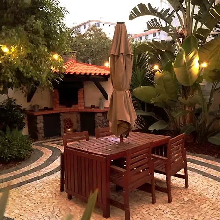 Stylish Garden By Galmi Caniço