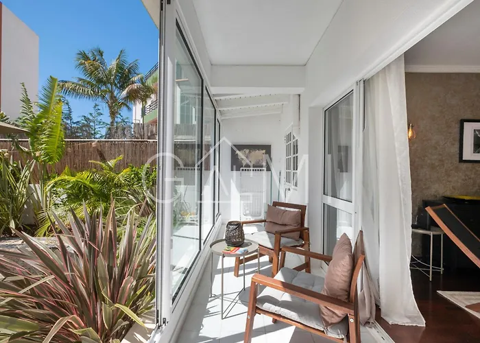 Stylish Garden By Galmi Caniço